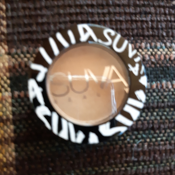 Ipsy Bag with four items - Picture 2 of 6